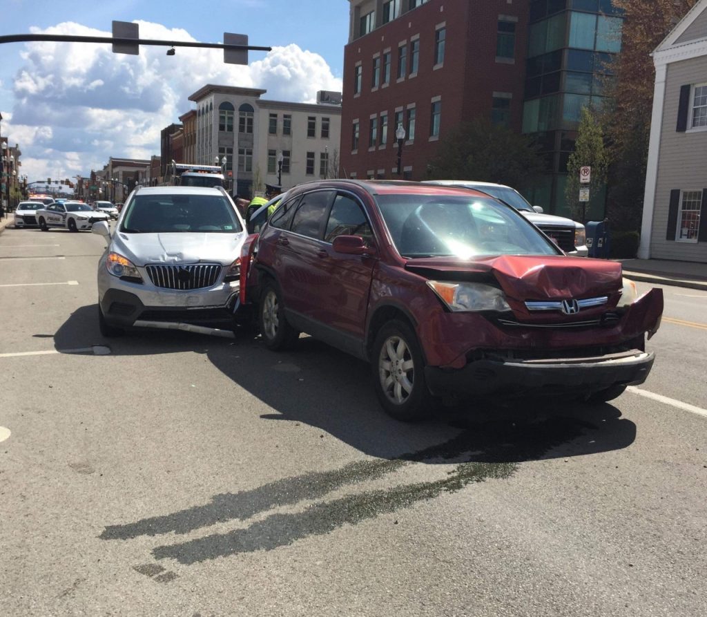 DAMAGE REPORTED IN THREECAR CRASH IN INDIANA Today's Best Music U92.5